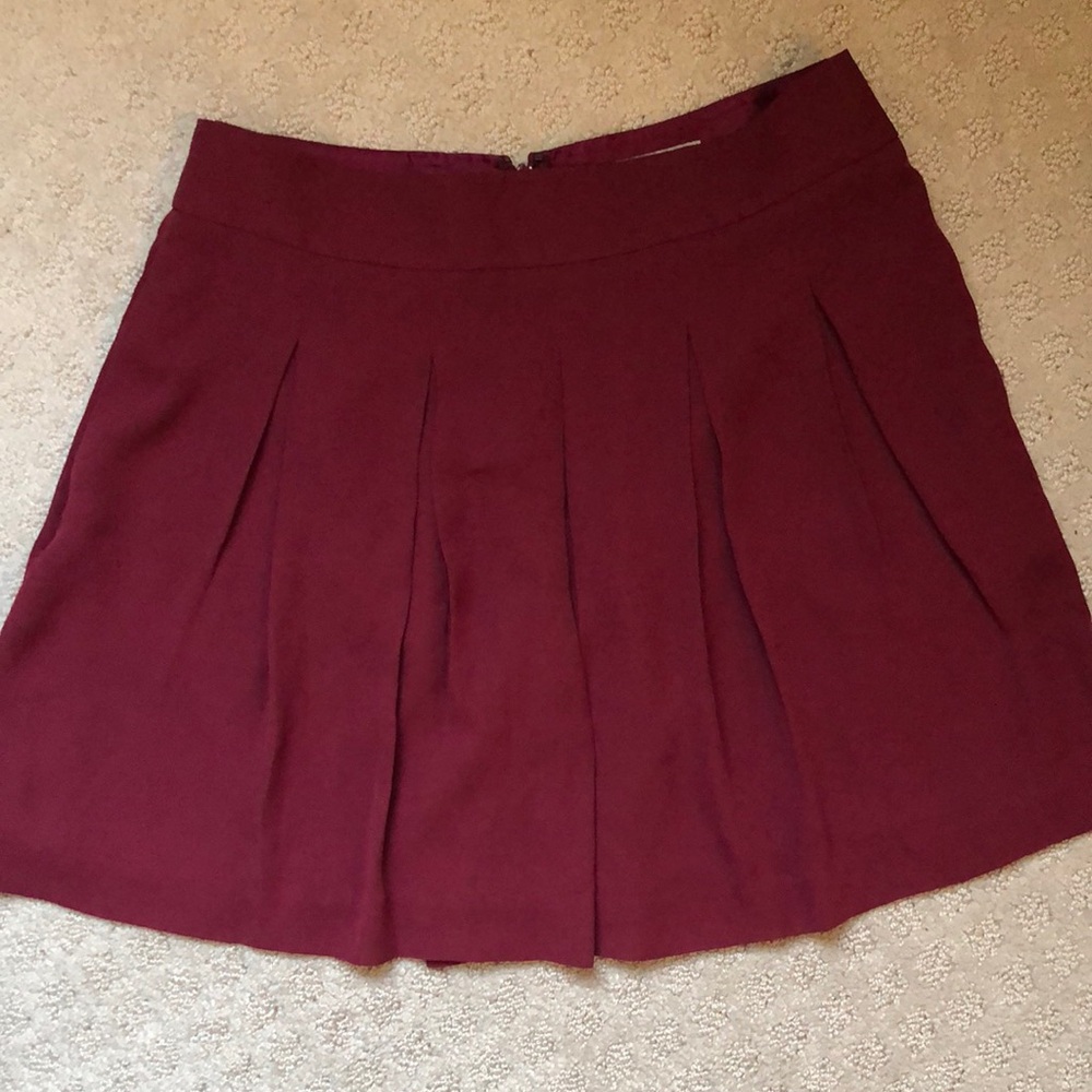 Banana Republic 4P maroon pleated mini skirt